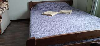 Гостевой дом Звёздный Одесса Улучшенный четырехместный номер-28