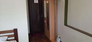 Гостевой дом Звёздный Одесса Трехместный номер «Комфорт»-9