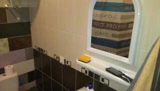 Гостевой дом Звёздный Одесса Трехместный номер «Комфорт»-26